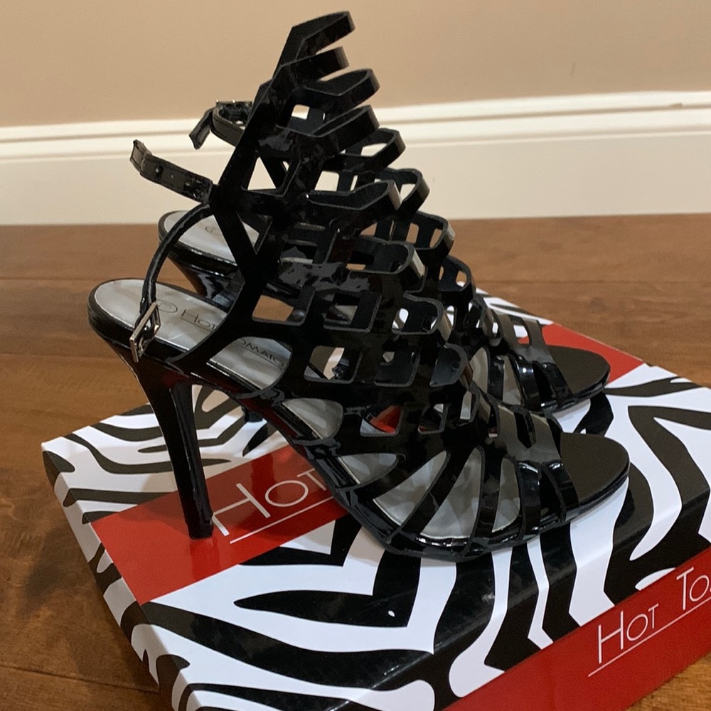 Women’s Hot Tomato heels